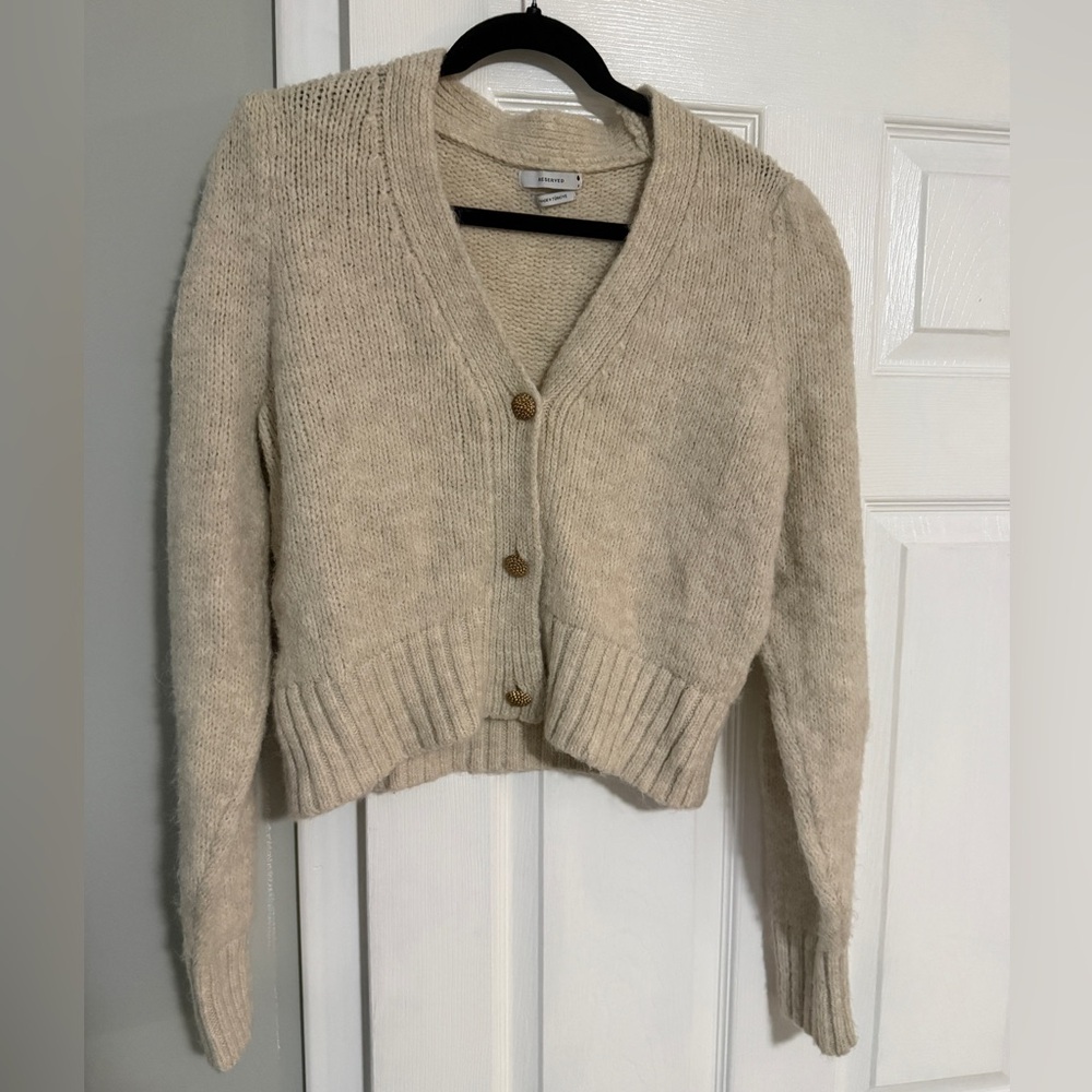Reserved Cream Knit Cropped V-Neck Button Cardigan